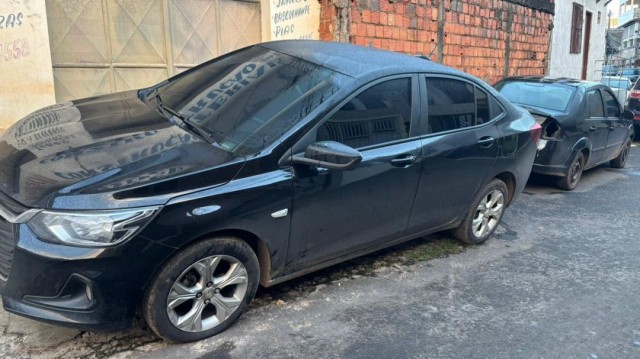 9 pessoas são presas durante operação contra furto de veículos em locadoras na Bahia e outros estados