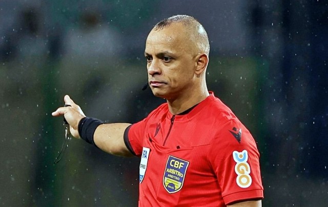 Sorteio define árbitro experiente para conduzir clássico decisivo