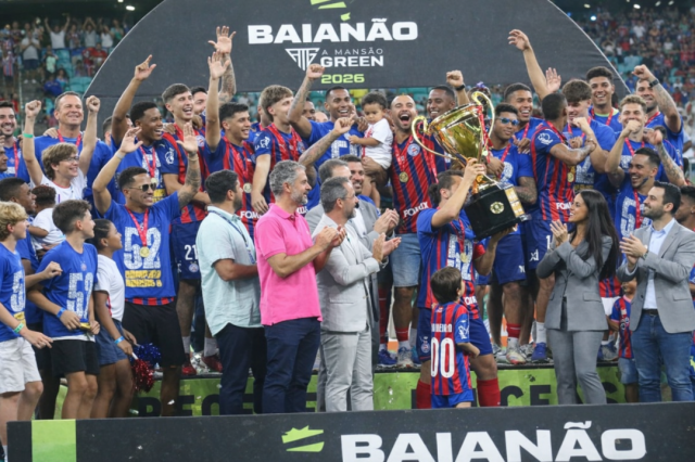 Jean Lucas decide clássico, Bahia vira sobre o Vitória e levanta o 52º Baianão