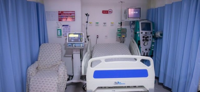 SUS supera 360 mil leitos e registra expansão da rede pública após década de queda