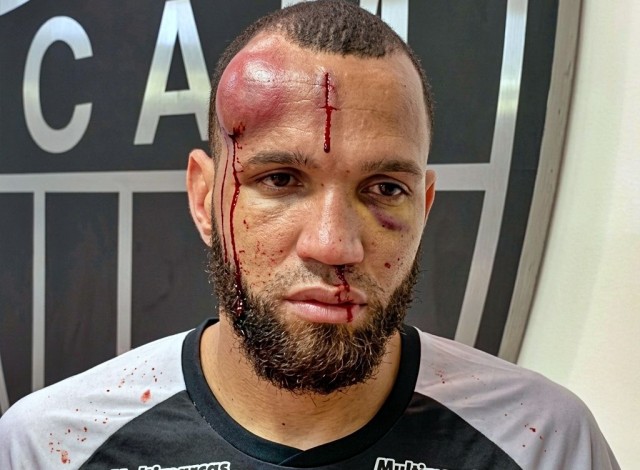 Mineiro termina em pancadaria e expulsões históricas