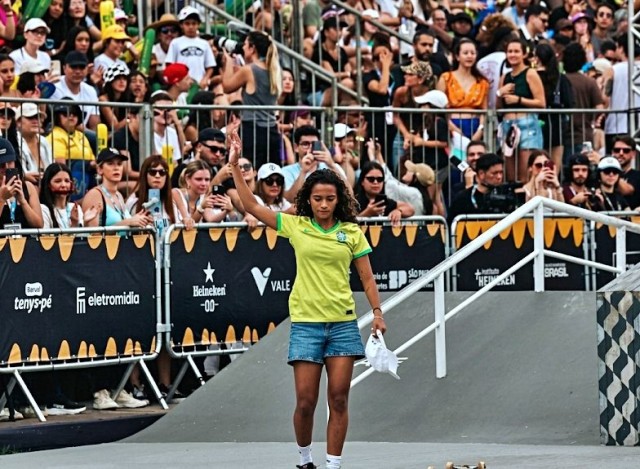 Rayssa Leal perde pódio após susto em final