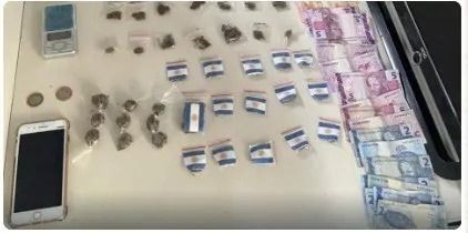 PM prende suspeito de tráfico em Feira de Santana