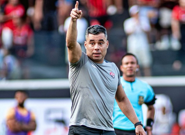 Vitória ganha reforços para clássico 507