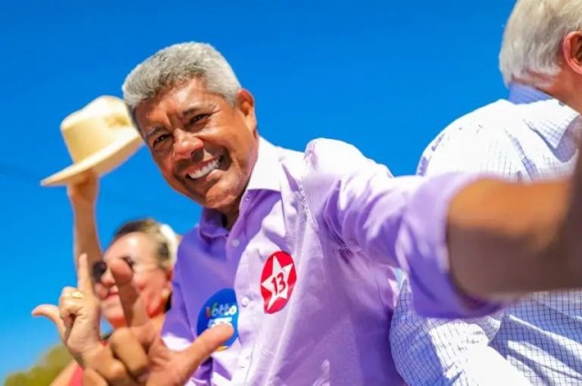 Pesquisa aponta divisão entre baianos sobre governo Jerônimo Rodrigues