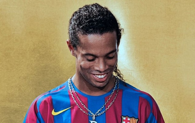 Netflix anuncia data de lançamento de documentário focado na carreira de Ronaldinho Gaúcho