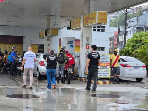 Após tensões no Oriente Médio, Procon-BA fiscaliza alta dos combustíveis