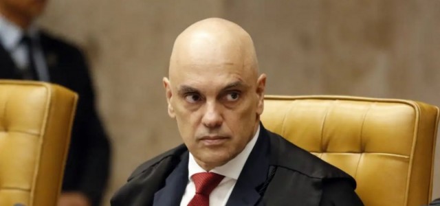 Moraes determina vigilância policial 24 horas em hospital onde Bolsonaro está internado